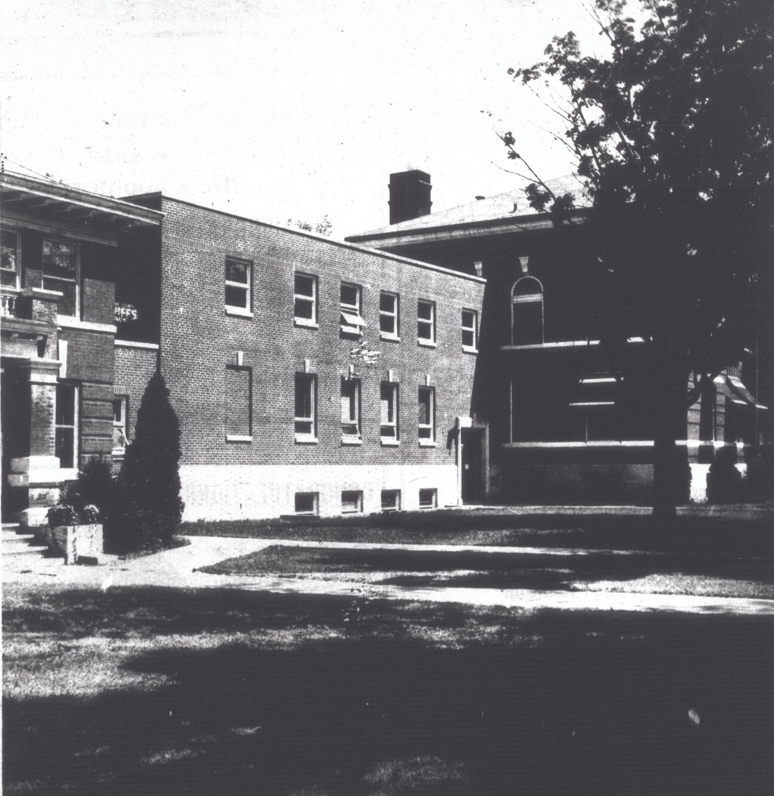 The courthouse expanded as the county’s needs grew. An east porch was added in 1914, two north additions followed in 1941, and a 1965 addition connected the courthouse and jail.