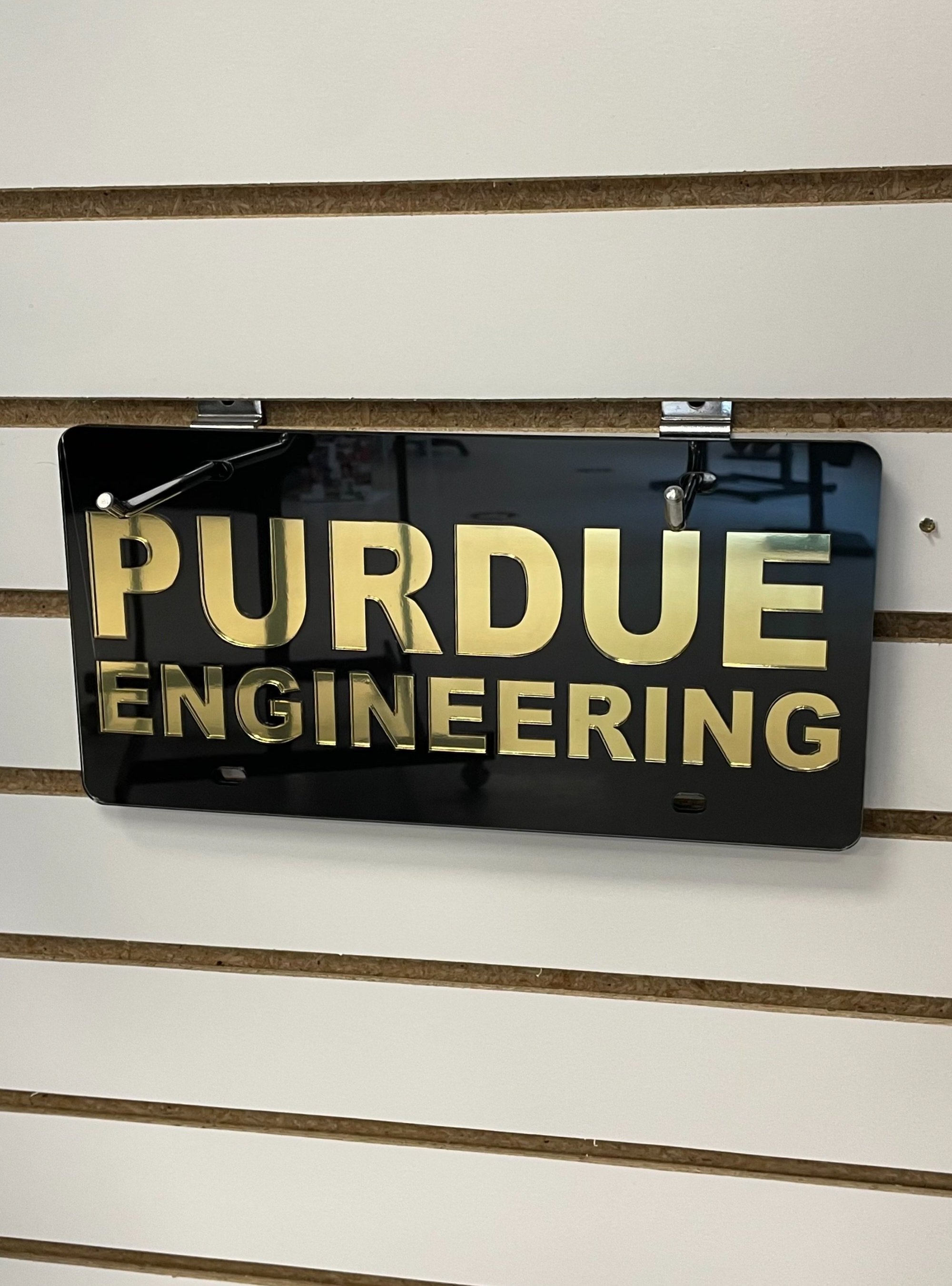 PURDUE UNIVERSITY Boilermakers Mirrored Train License Plate Tag 