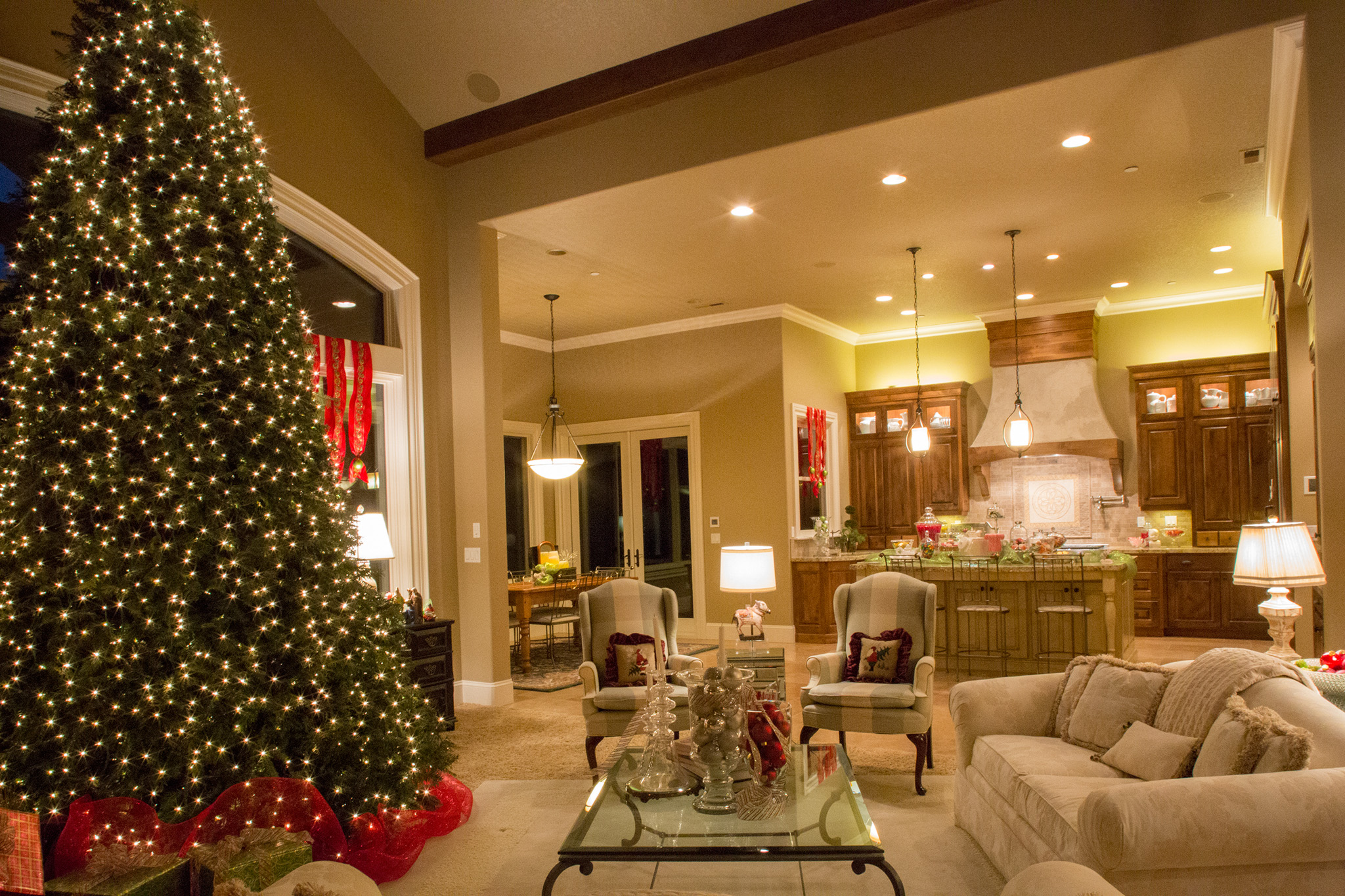 Lord Interior Design - Pete's Mountain Holiday Decorating-69.jpg