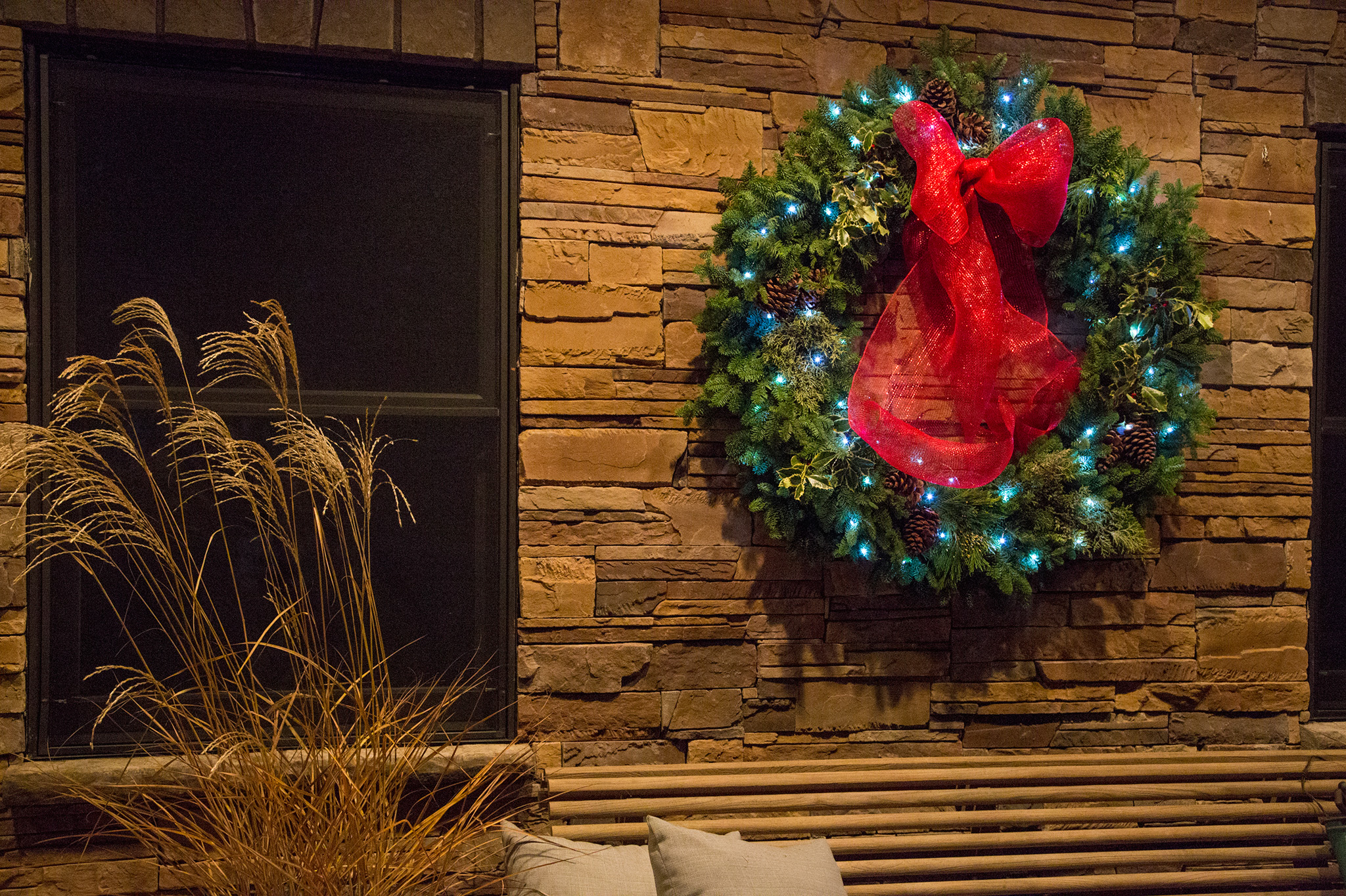 Lord Interior Design - Pete's Mountain Holiday Decorating-68.jpg