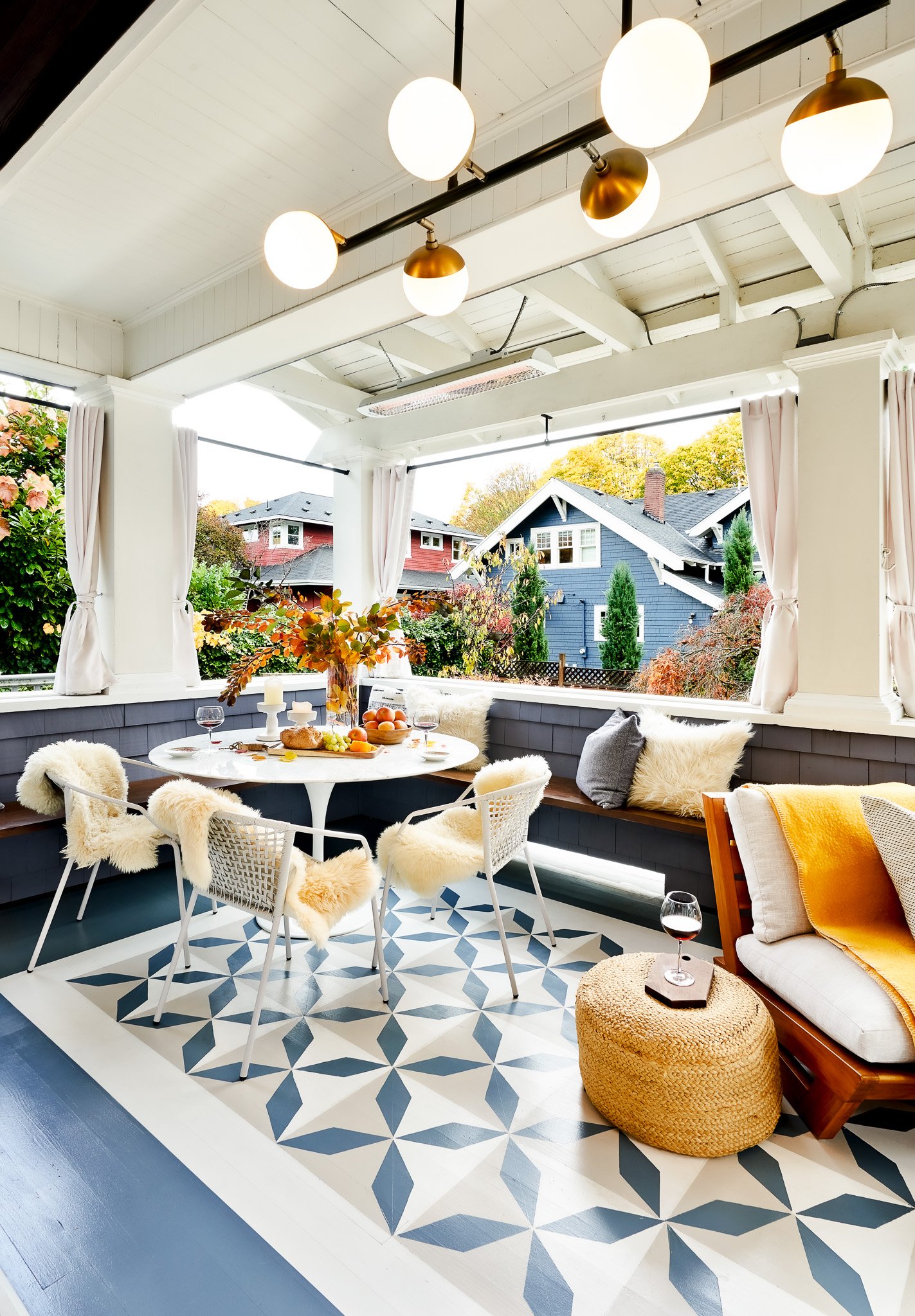 Lord_Chiang_ porch_wider_05265.jpg