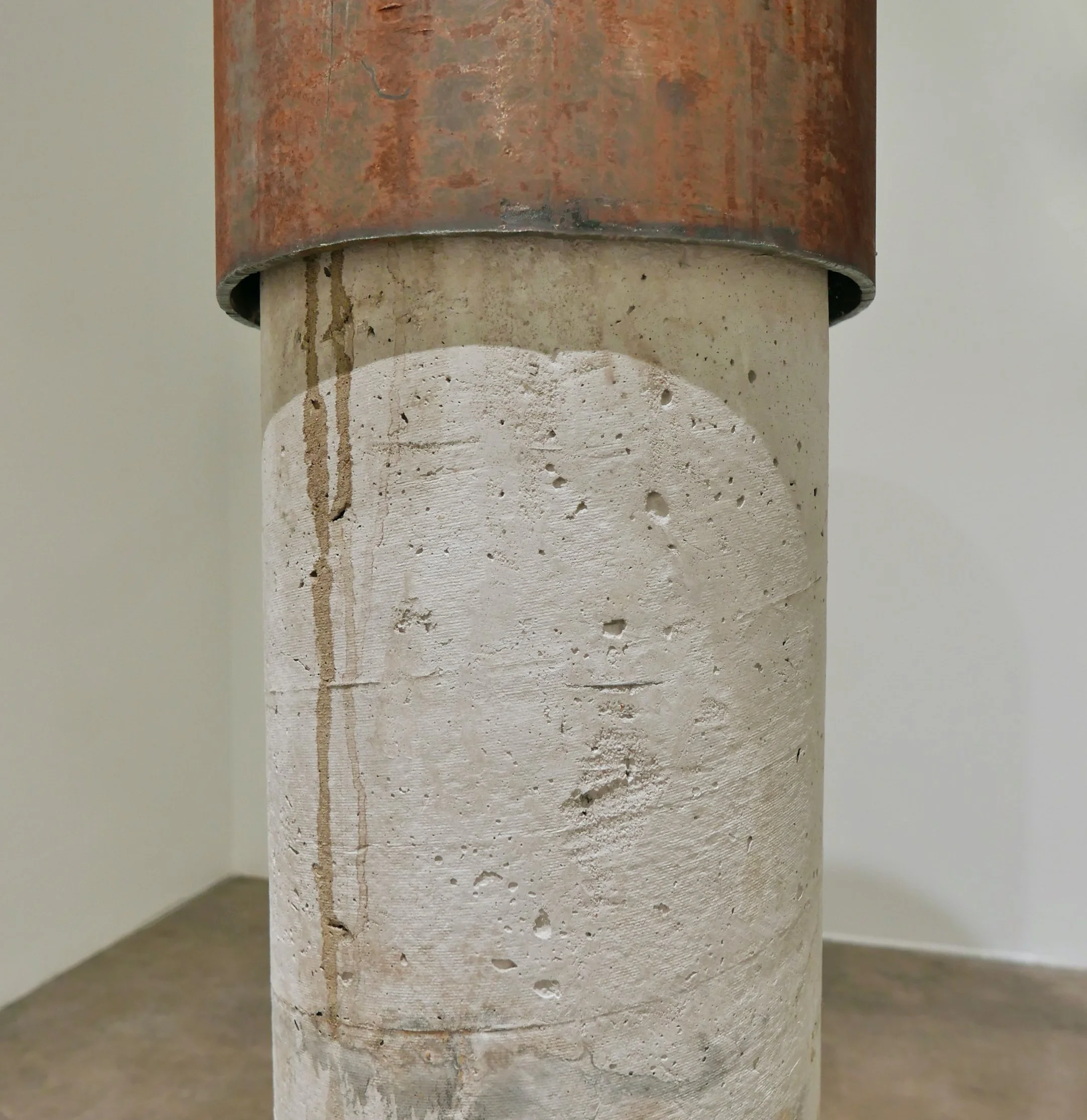 Detail image of weathering evolution, close up.