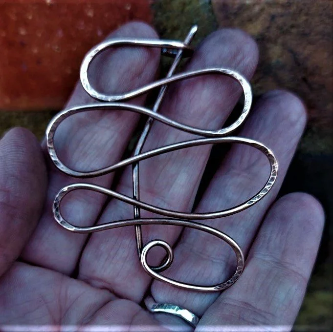 Bronze pin Two 21.jpg