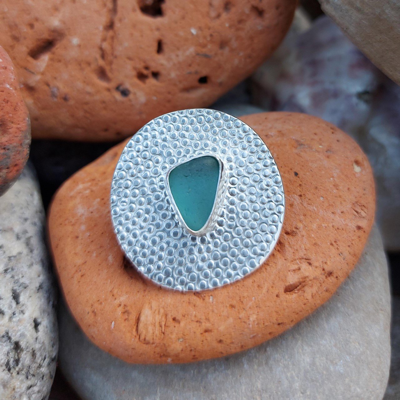 seaglass brooch 3.jpg