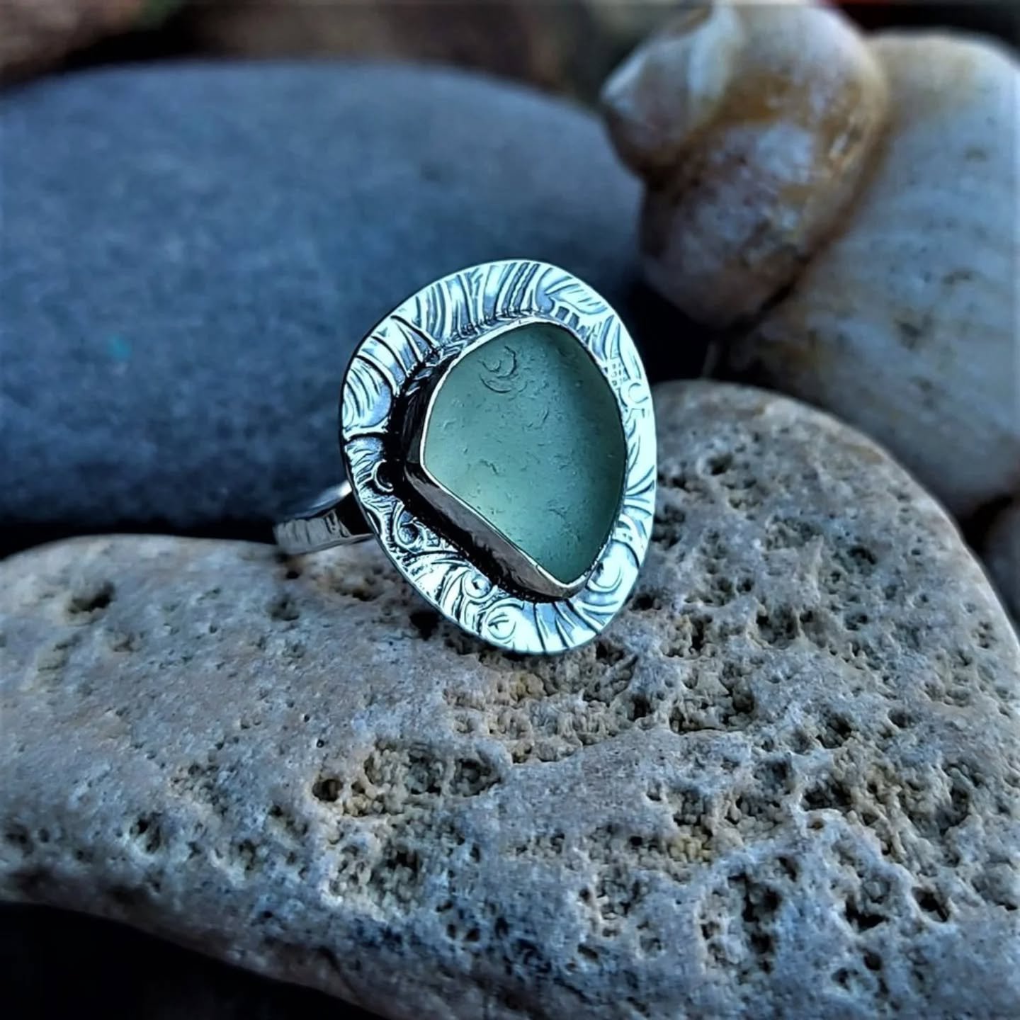 Sea glass ✨️ evening glow ✨️ 

Hit follow to see new pieces being added to my shop ⬇️

www.ilovedollyjewellery.co.uk 

#seaglassjeweller #seaglassjewellery #seaglassjewelry 
#seaglassrings
#seaglassring 
#seaglass
#seaglasslove
#seaglassaddiction 
#s