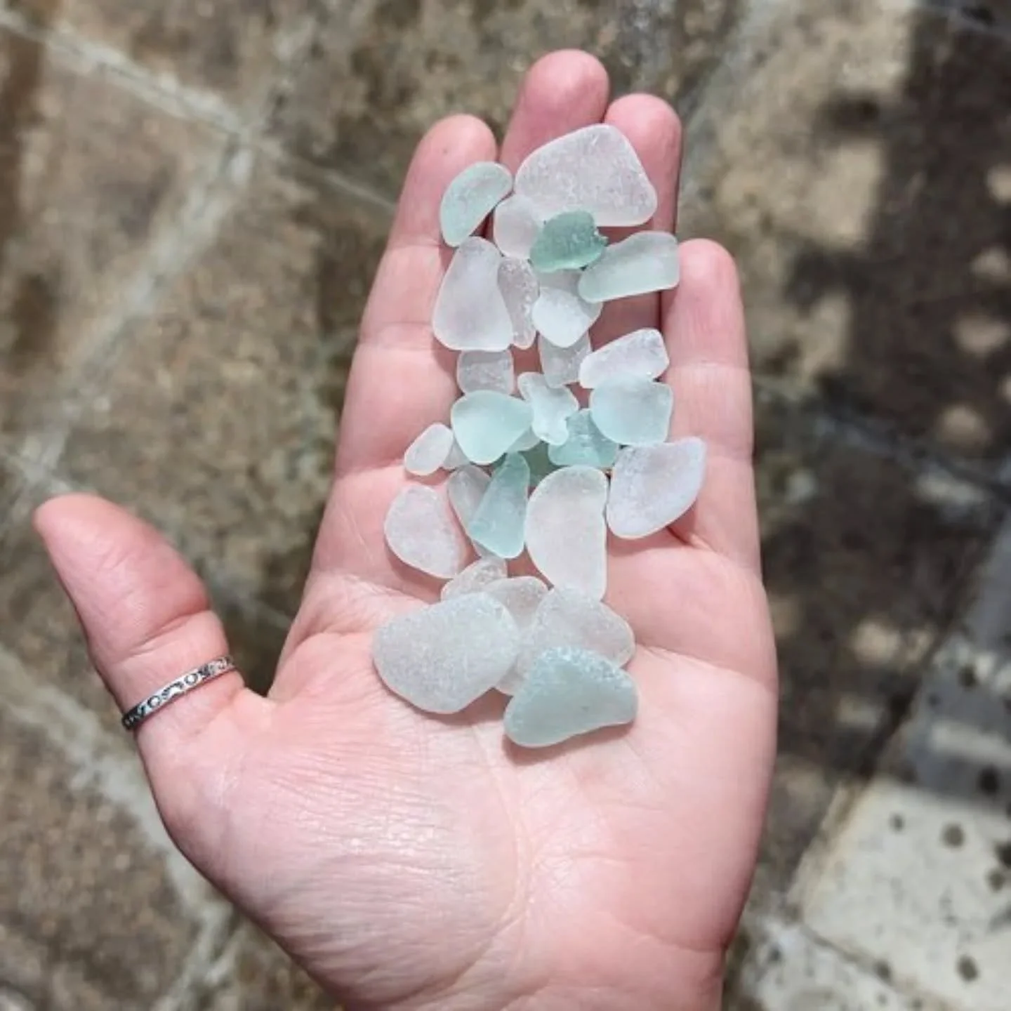 The best handful ✨️ Happy sea glass Saturday (not quite a #saturdaystackerday though!)

#seaglasslove