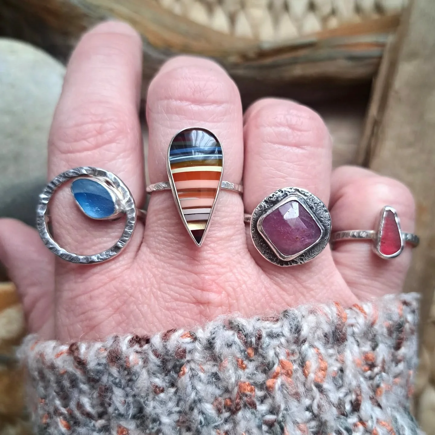 All the C O L O U R S 🌈

www.ilovedollyjewellery.co.uk 

#handcraftedjewellery #ooakrings #ooakjewellery #handmaderings #sapphirering #surfitering #seaglassring