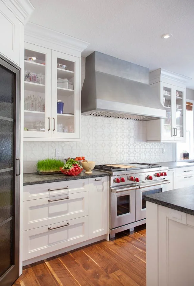kitchen hood.jpg