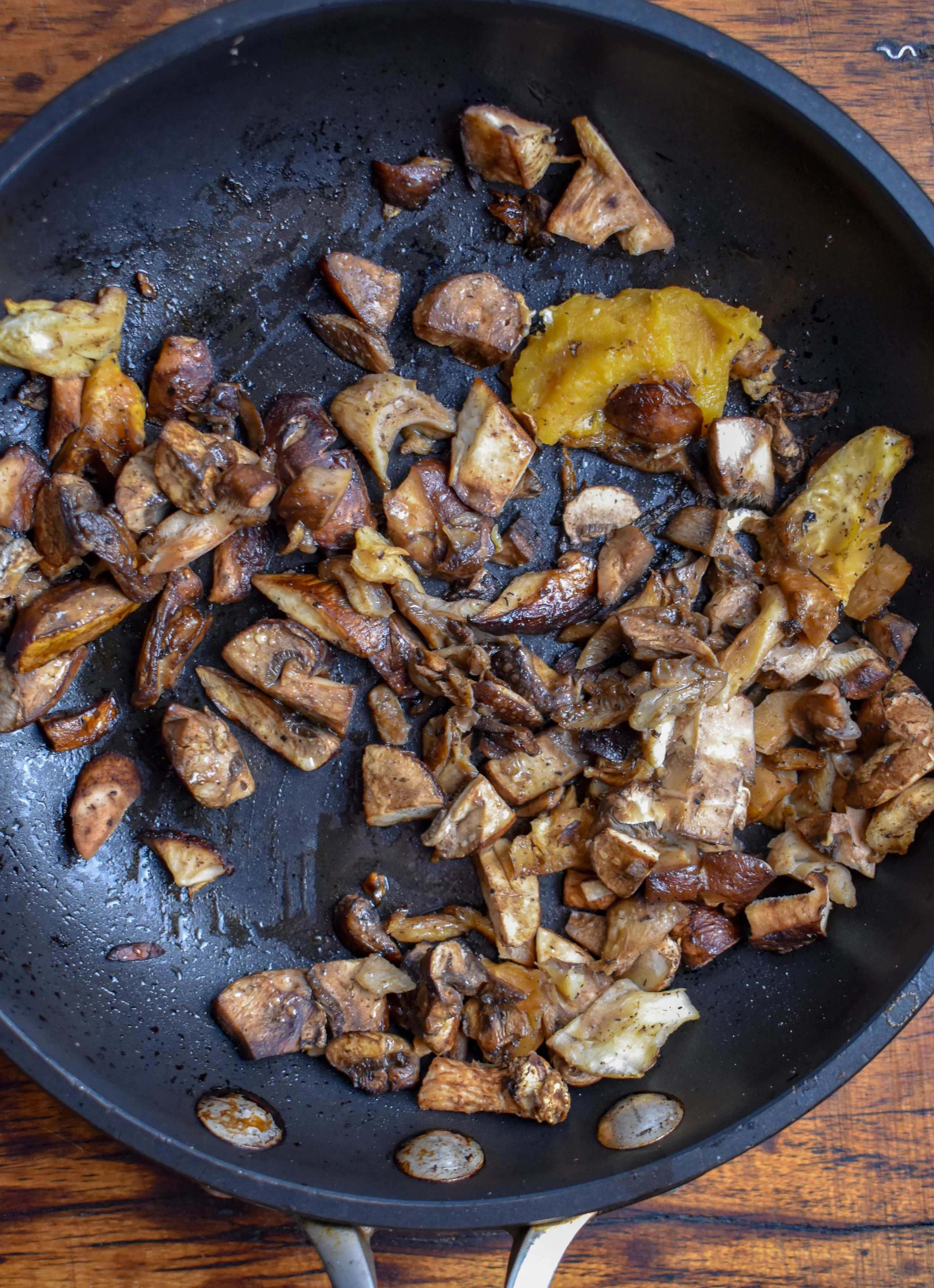 4. While the soup simmers, add all the mushroom ingredients to a medium or small frying pan with 1 tbl olive oil for 6-8 minutes until the mushrooms soften down.