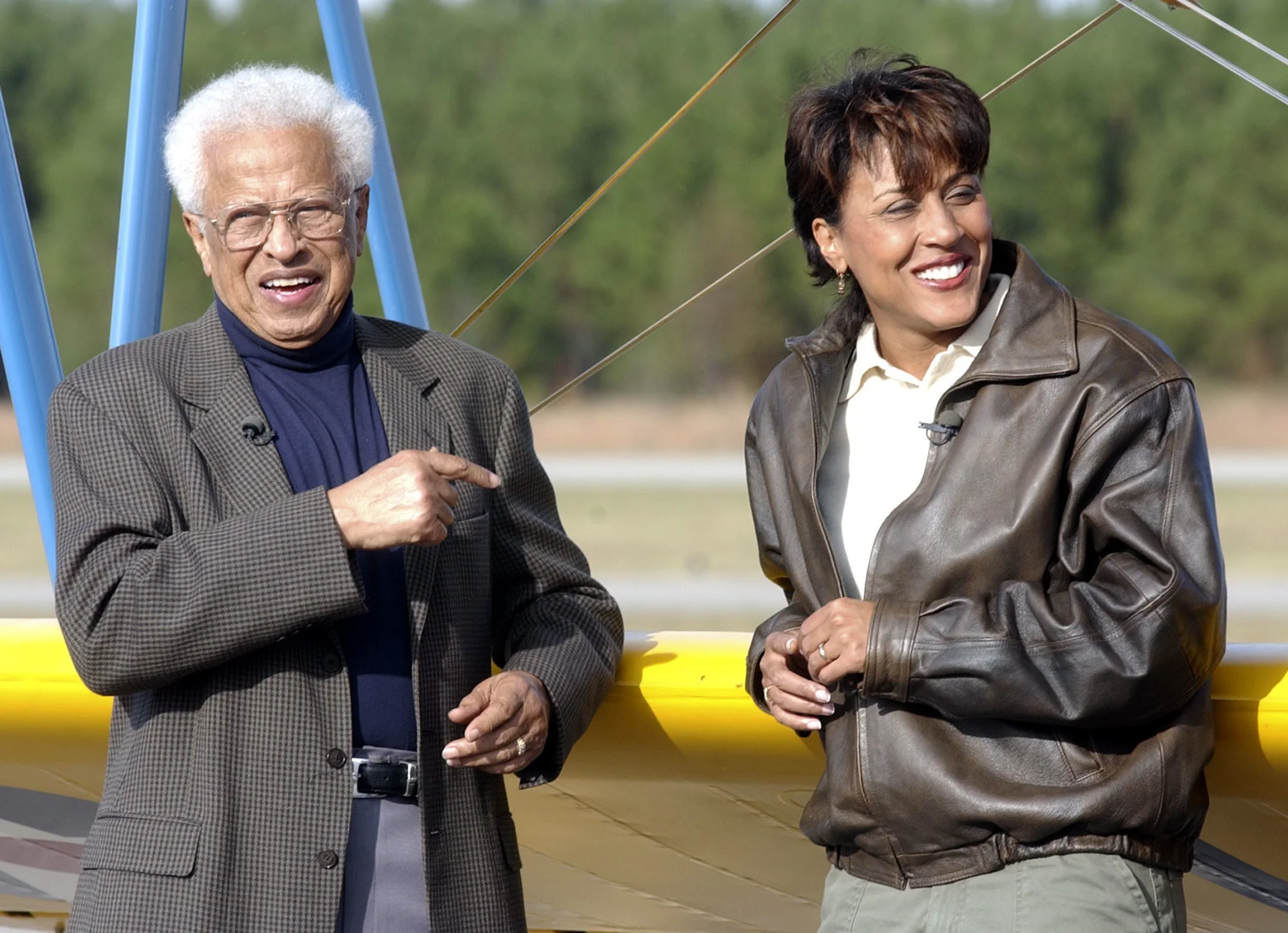 1 Robin Roberts & Colonel Lawrence Roberts.jpg