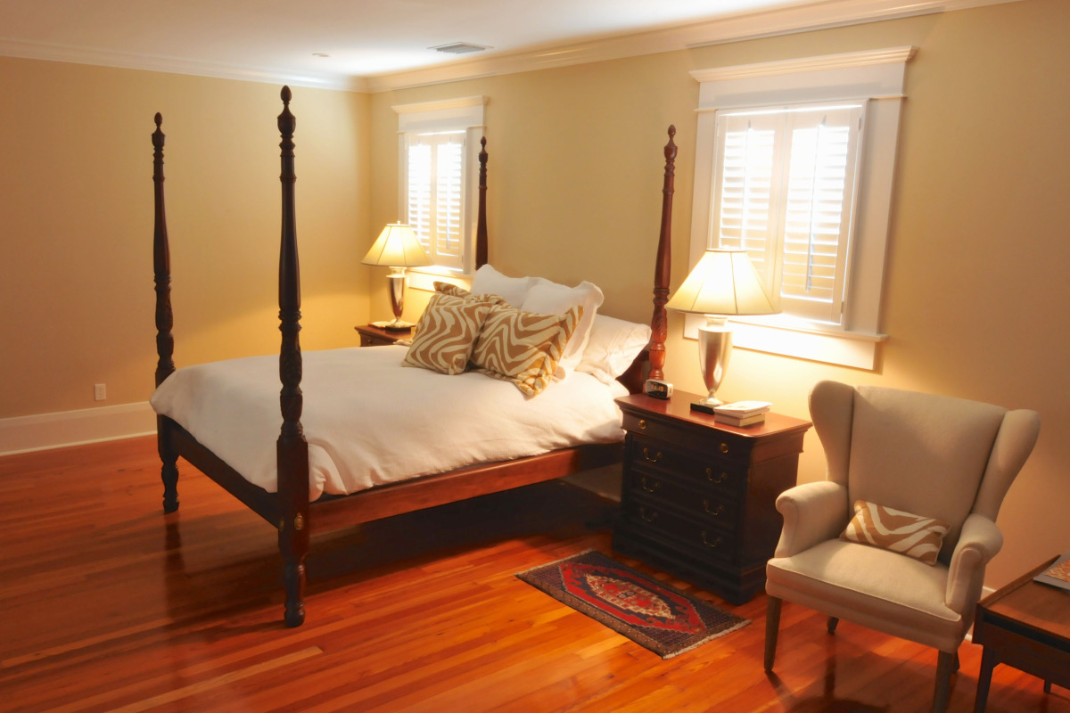 HISTORIC HOME 1: MASTER BEDROOM