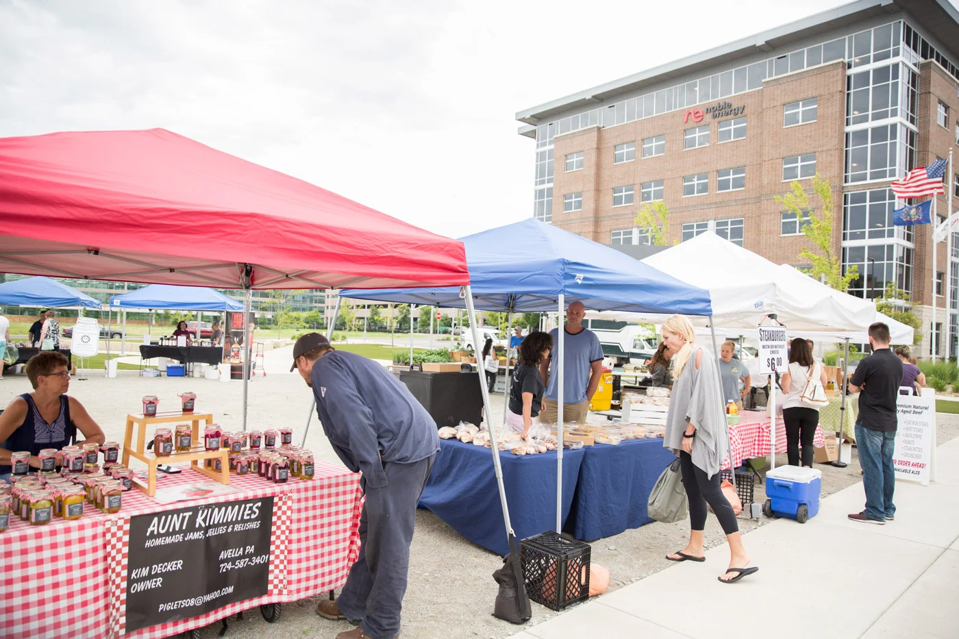 southpointe_town_center_farmer's_market__7-13-17_0101-opt.jpg
