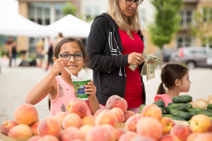 southpointe_town_center_farmer's_market__7-13-17_0139-opy.jpg