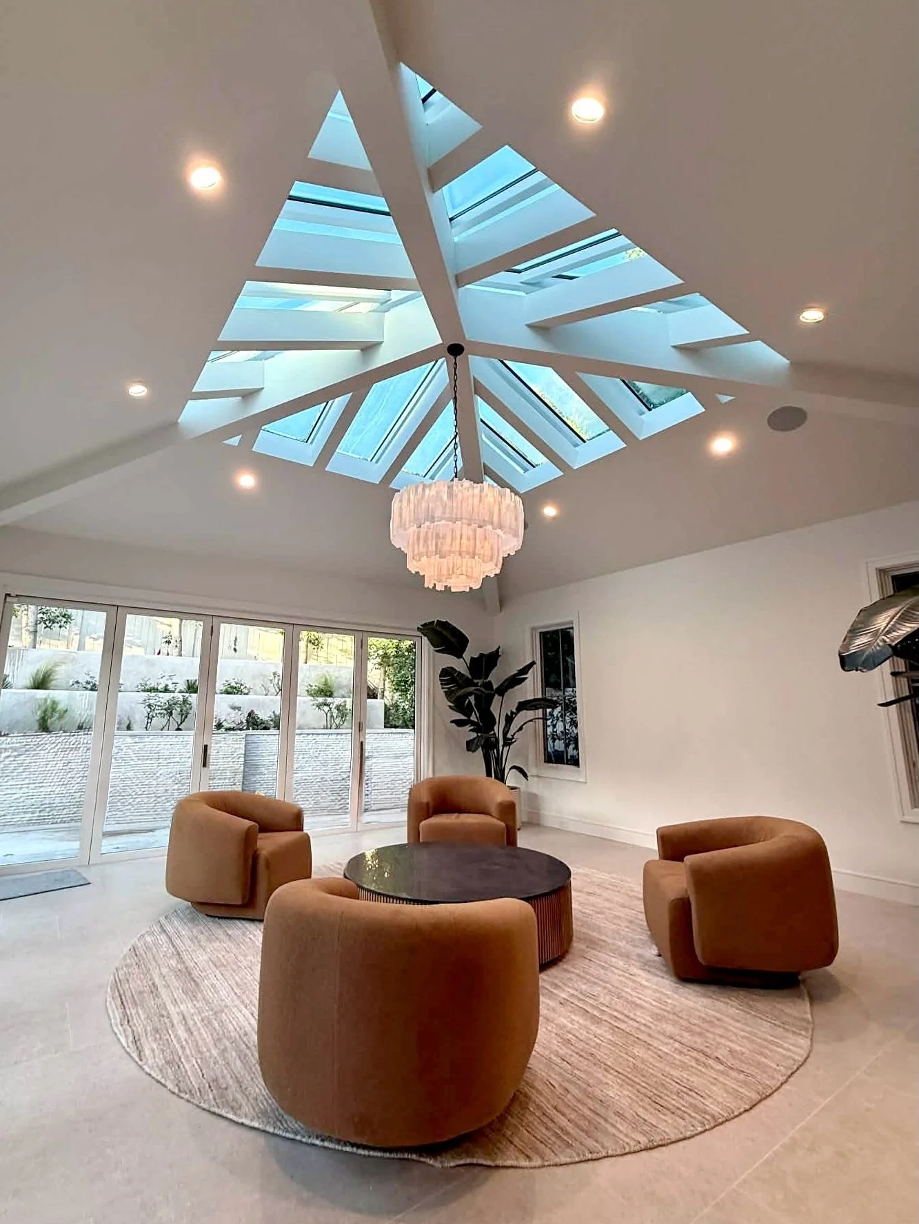 Robert, the founder of Rodeo Homes Inc, has been a project partner of ours for years. When it came to his own home renovation, he brought us in because he knows our technical capabilities firsthand.

The Objective: Convert an existing backyard trelli