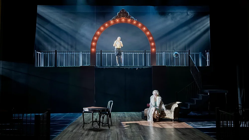 cabaret-lighting-design-joe-burke04.jpeg