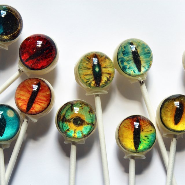 Eyeball Lollipops