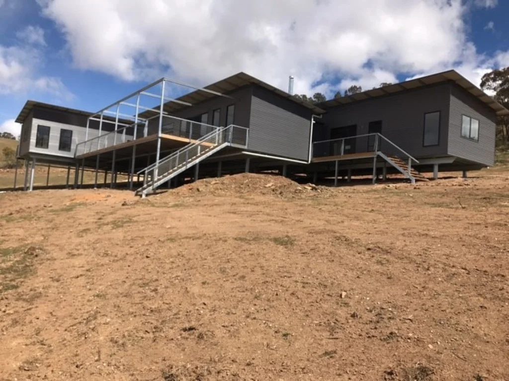 Prominda offers a number of stairs, balustrading and handrails to complement your decks
