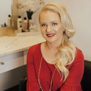 Aimee Carey, Master Stylist Aimee completed her formal training at a pivot point institute in 2006 and went on to pursue advanced color training with Toni & Guy. She takes pride in her intuitive sense of color, with a passion for blondes keeping the health of the hair her number one priority using specific application techniques. Aimee also was educated by the creator of the newest technology in hair extensions. She is certified and specializes in all extension types including nano ring, tape and fusion. It gives her joy to transform her clients with a unique style catered to their wants and needs. CALL NOW: 903. 267. 2979