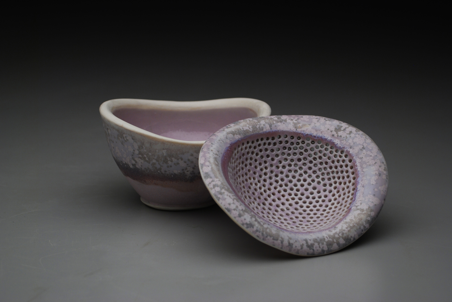 Strainer and bowl.