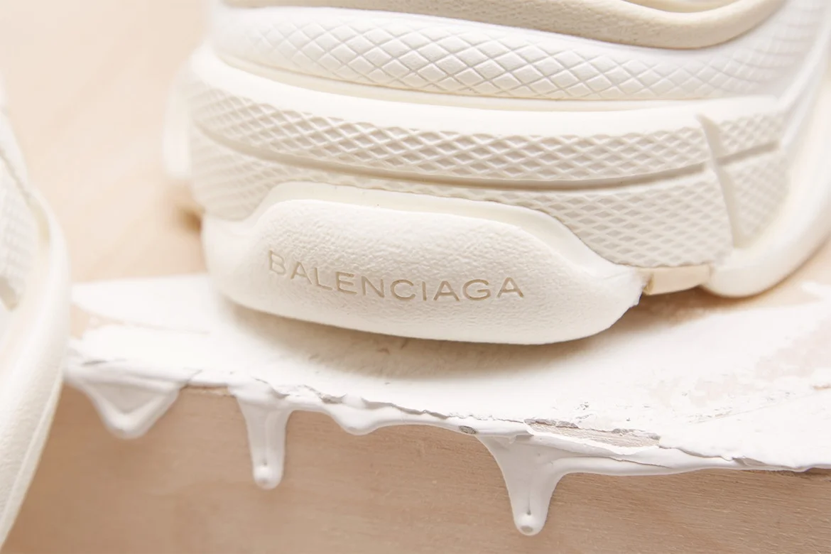 http---hypebeast.com-image-2017-10-balenciaga-triple-s-cream-3.jpg
