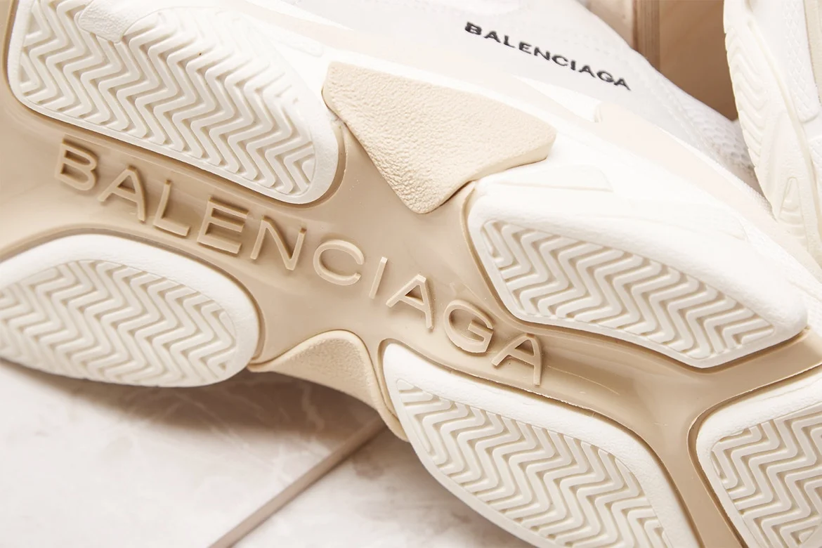 http---hypebeast.com-image-2017-10-balenciaga-triple-s-cream-4.jpg