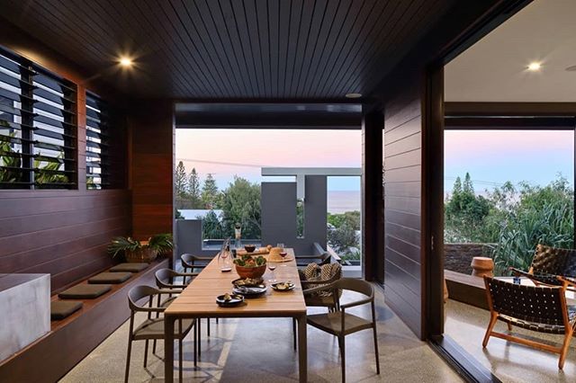 Wine, cheese and magical sunset views from the dining table. Say hello to 13 Bowman. Take the virtual tour in our insta stories and book direct for best rates.