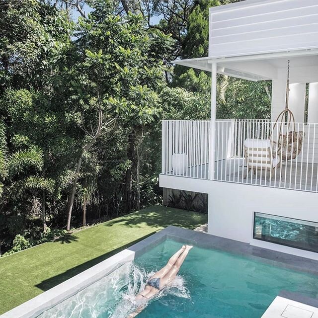 The perfect holiday vibe - are we right?! Read your book in the hanging chair, dive in the pool for a swim or pop down to Little Cove beach for an ocean dip. Our #NoaByTheBeach property has it all. 
Photo by @emmabournephotography