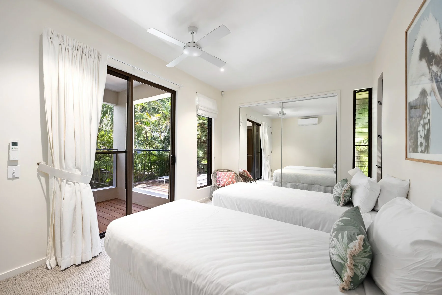 26 Seaview 06 LR.jpg