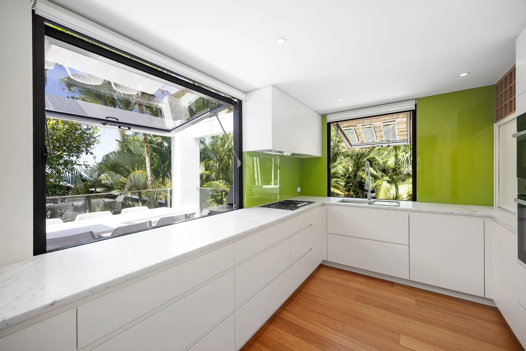 26 Seaview 14 LR.jpg