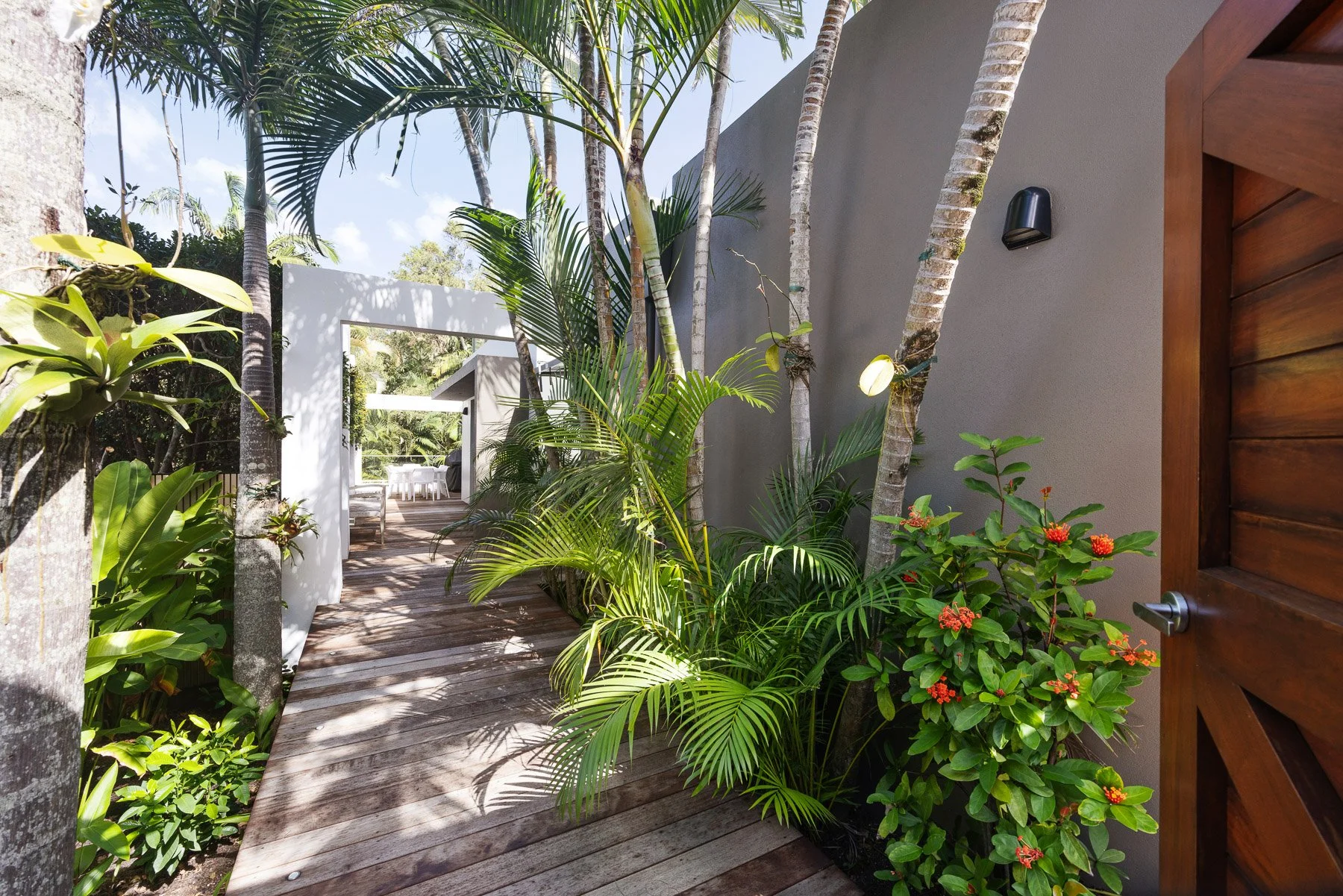 26 Seaview 30 LR.jpg