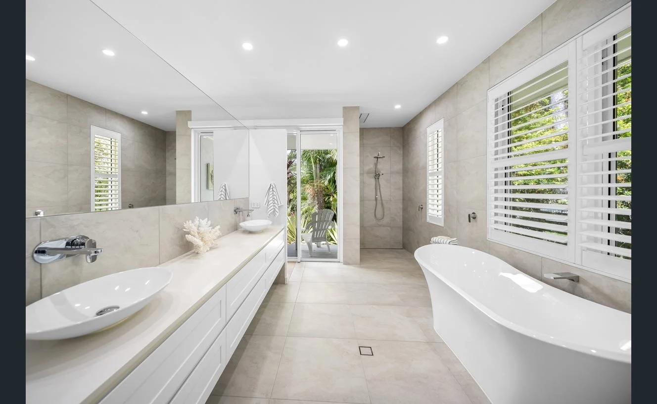 Master Ensuite.jpg