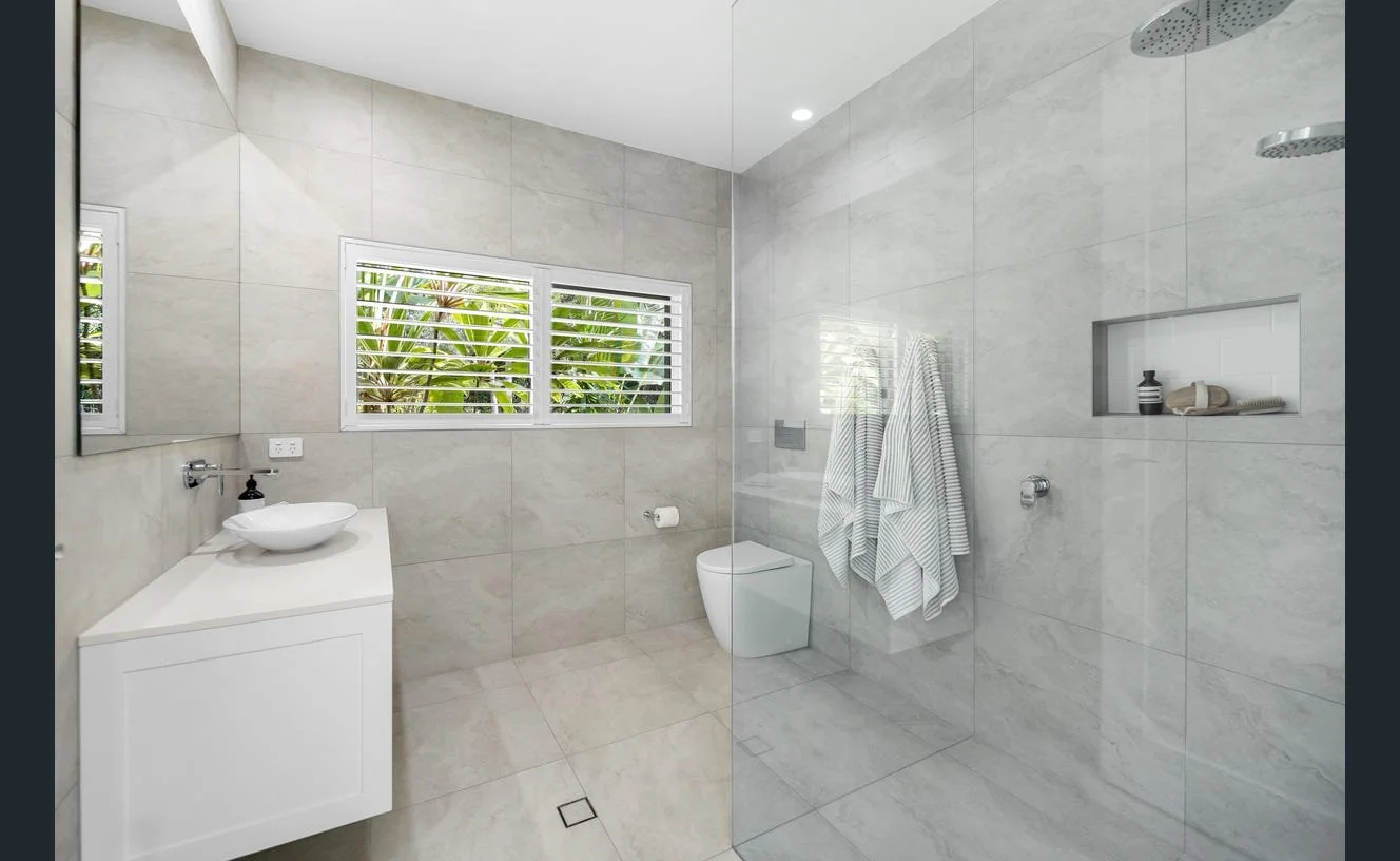 Bathroom_2.jpg