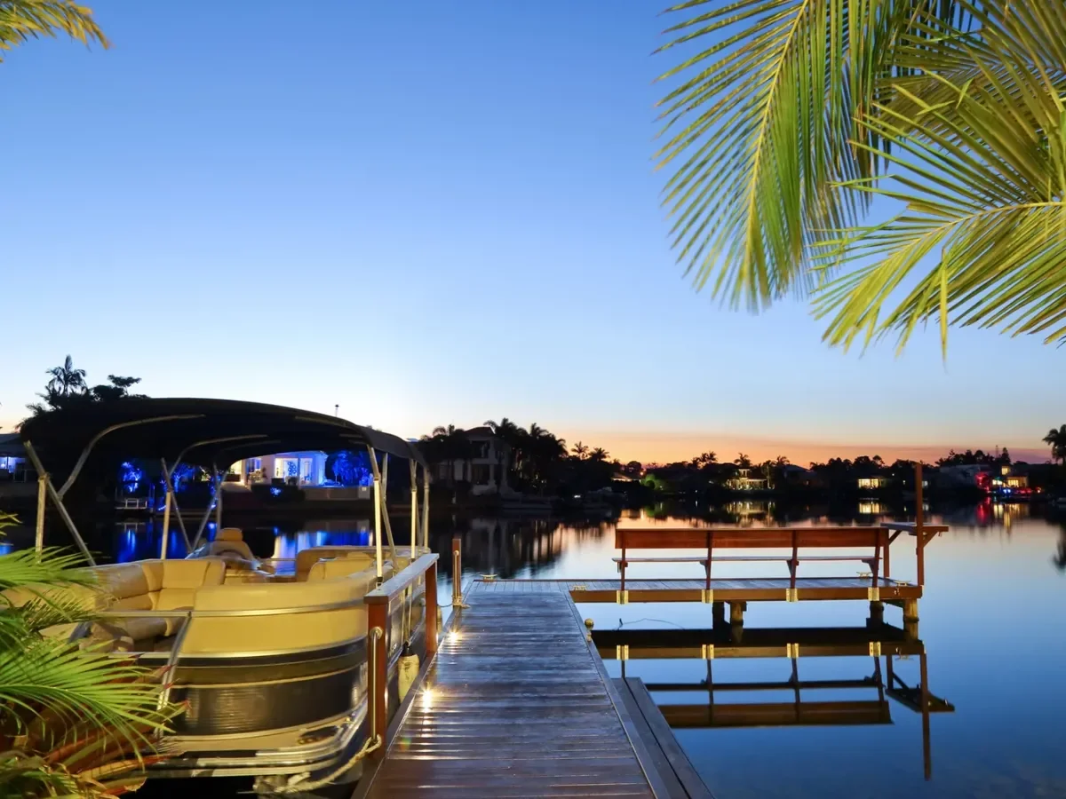 Noosa accommodation by season with peaceful Noosaville waterfront views