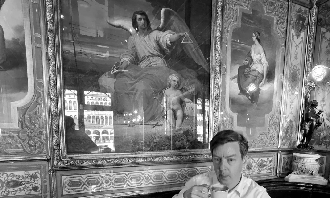 cafe_img_04_5x3_1400_bw.jpg