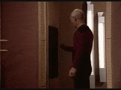 Piccard Tea.gif
