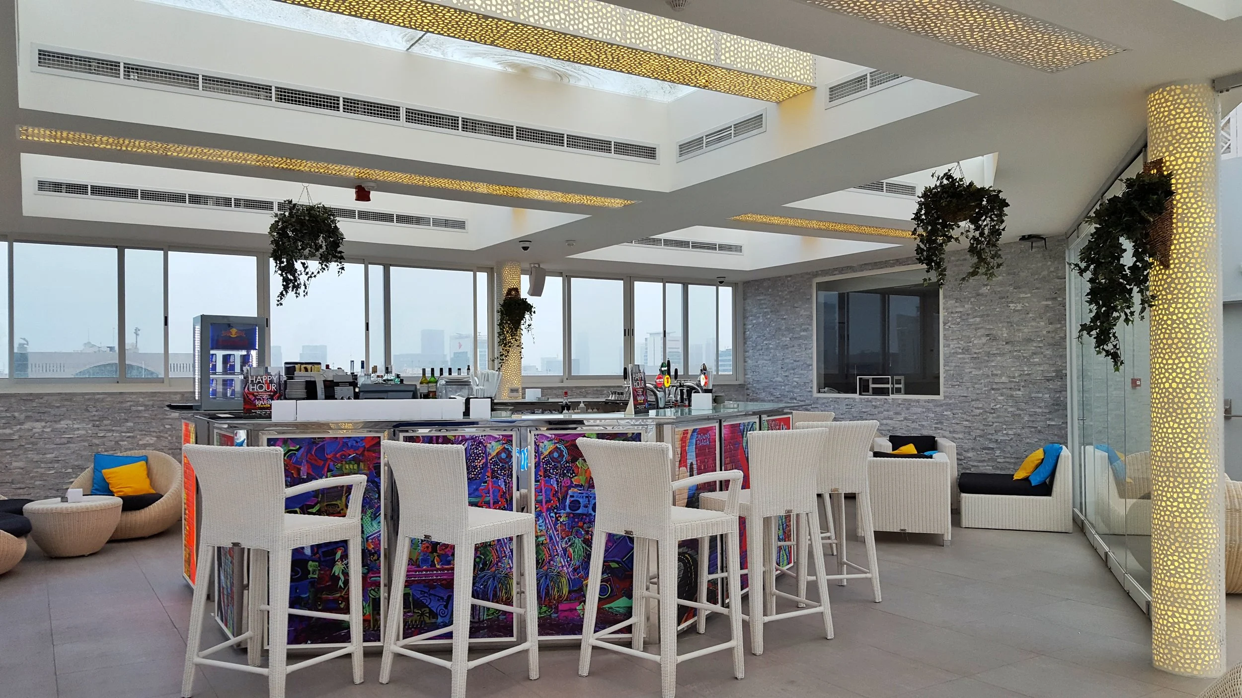 RESTAURANT REVIEW: LEVEL LOUNGE
