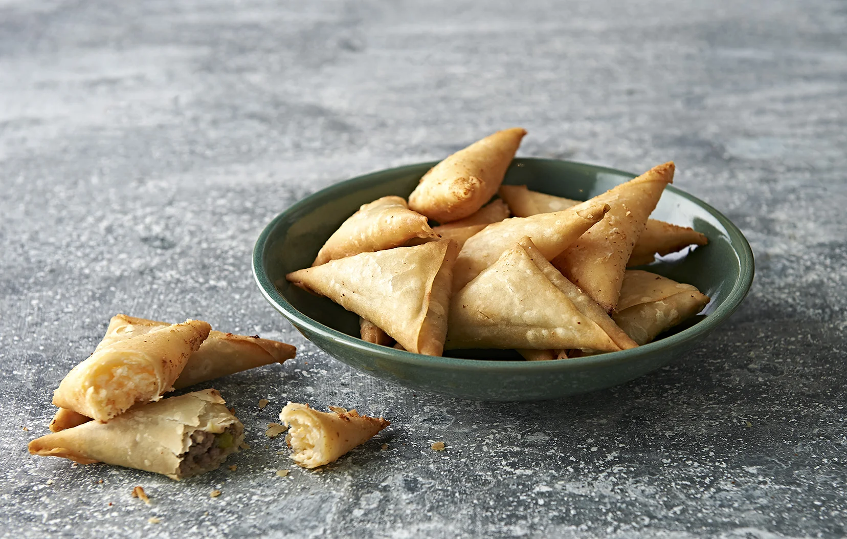 سمبوسك باللحم والجبنة