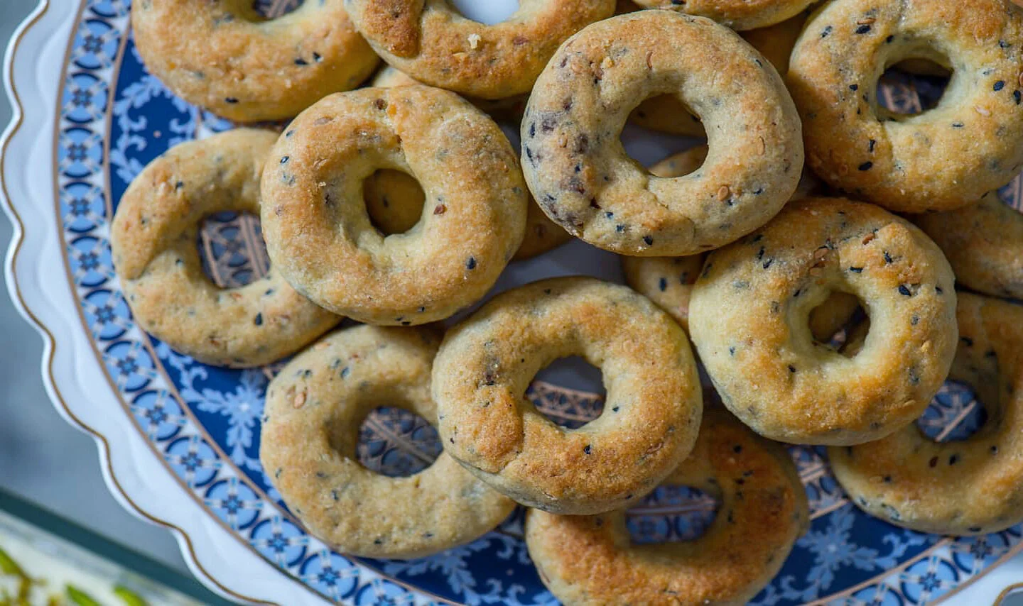 كعك الأساور الفلسطيني بالتمر