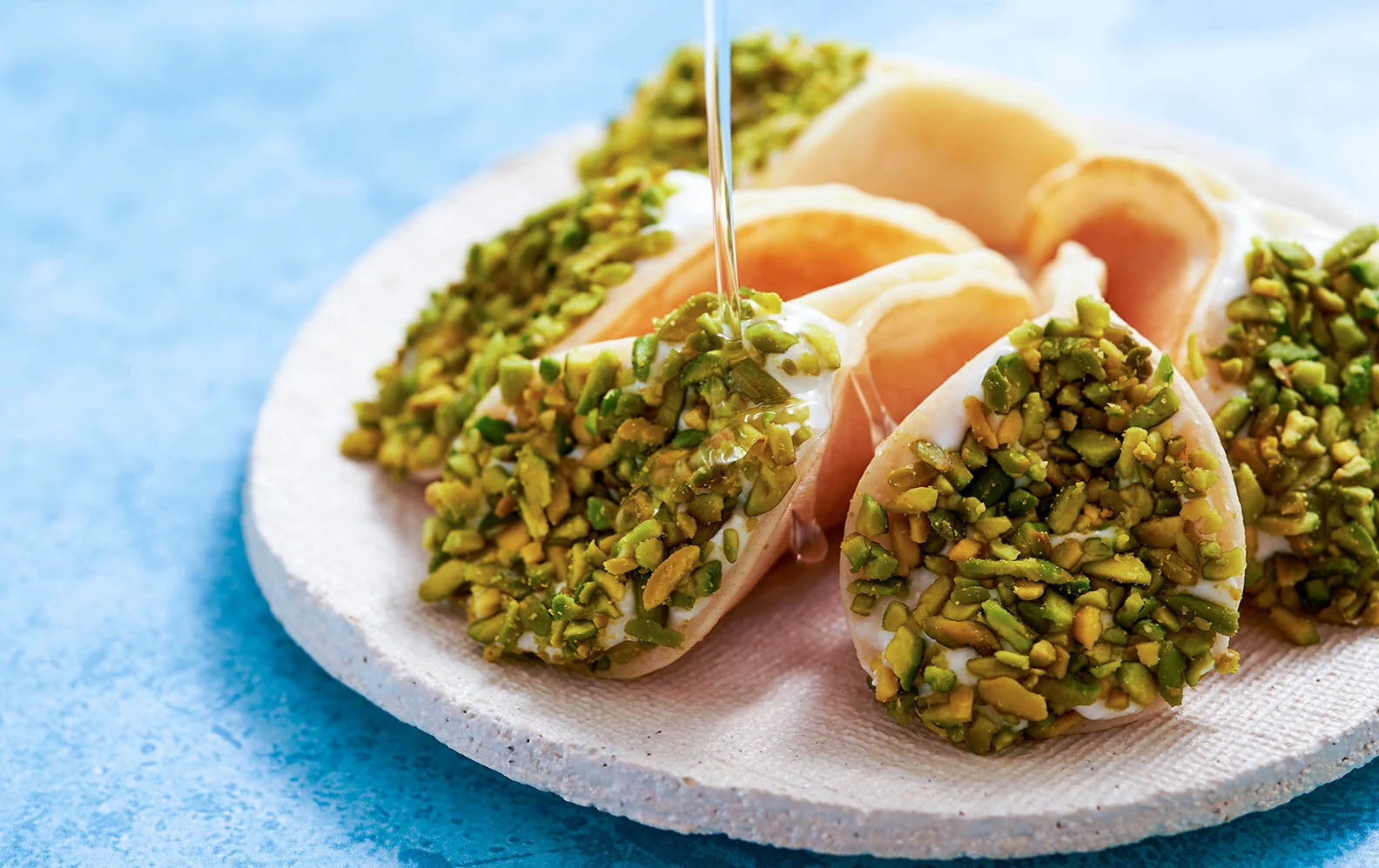 CREAM-FILLED ARABIC PANCAKES (عصافيري)