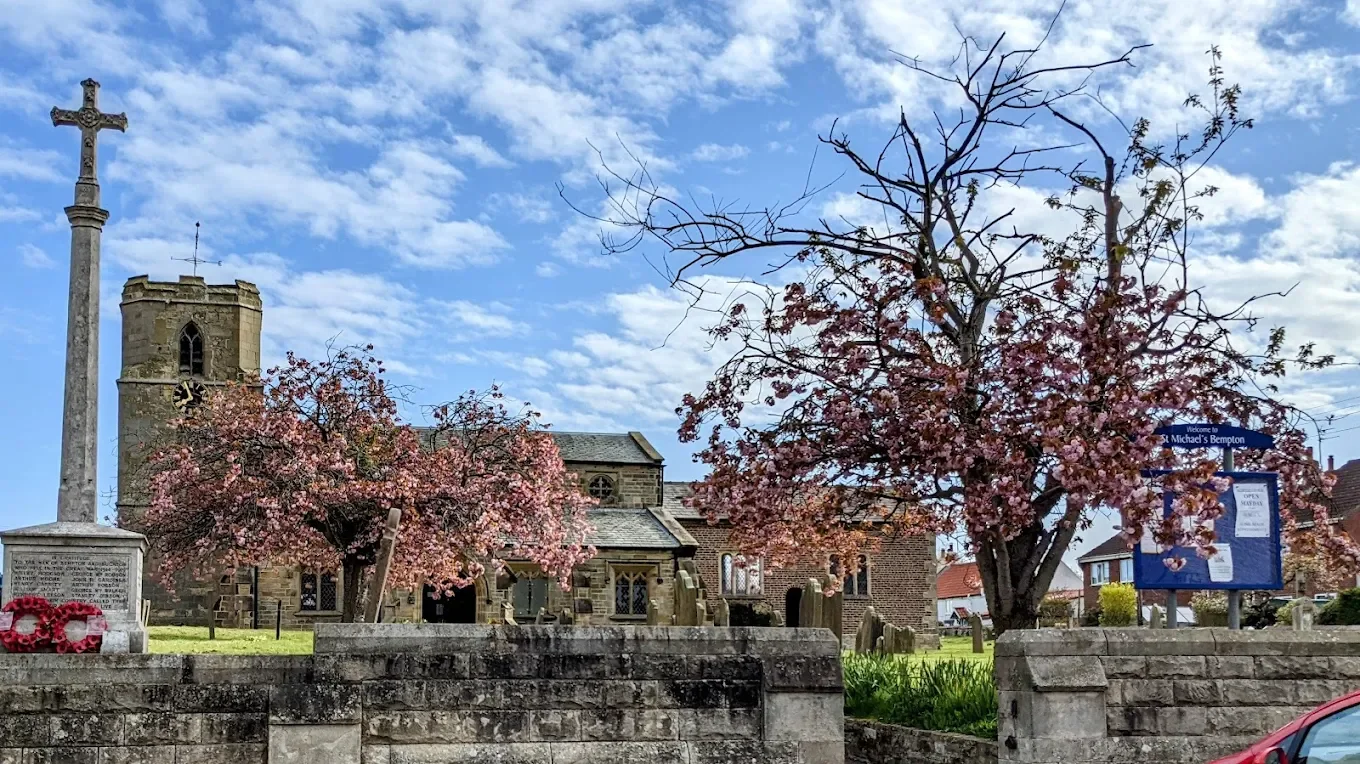 Hymns Of Praise &amp; Fizz - St Michael's Church