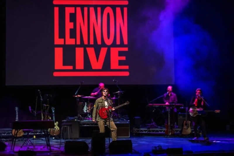 Lennon Live