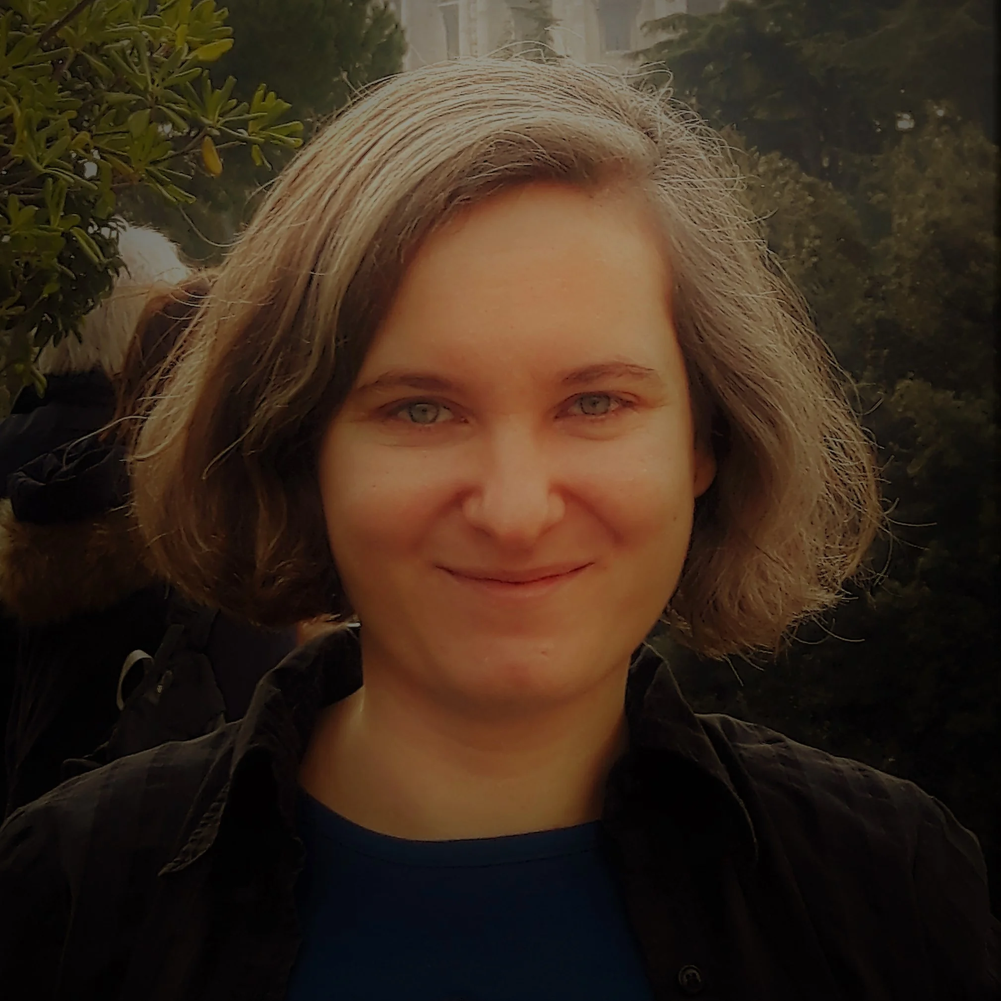 Autorinnenfoto Rauchut.jpg