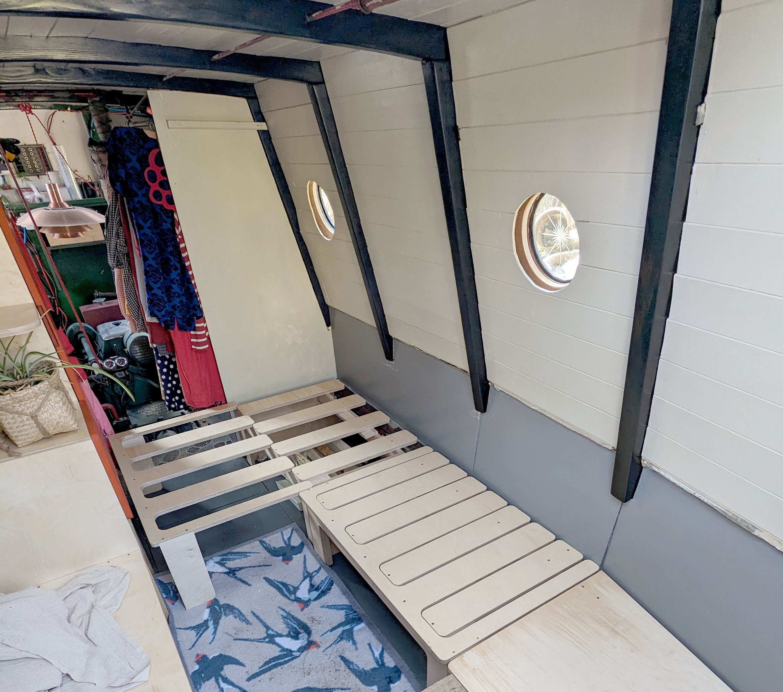 narrowboat bed ideas.jpg
