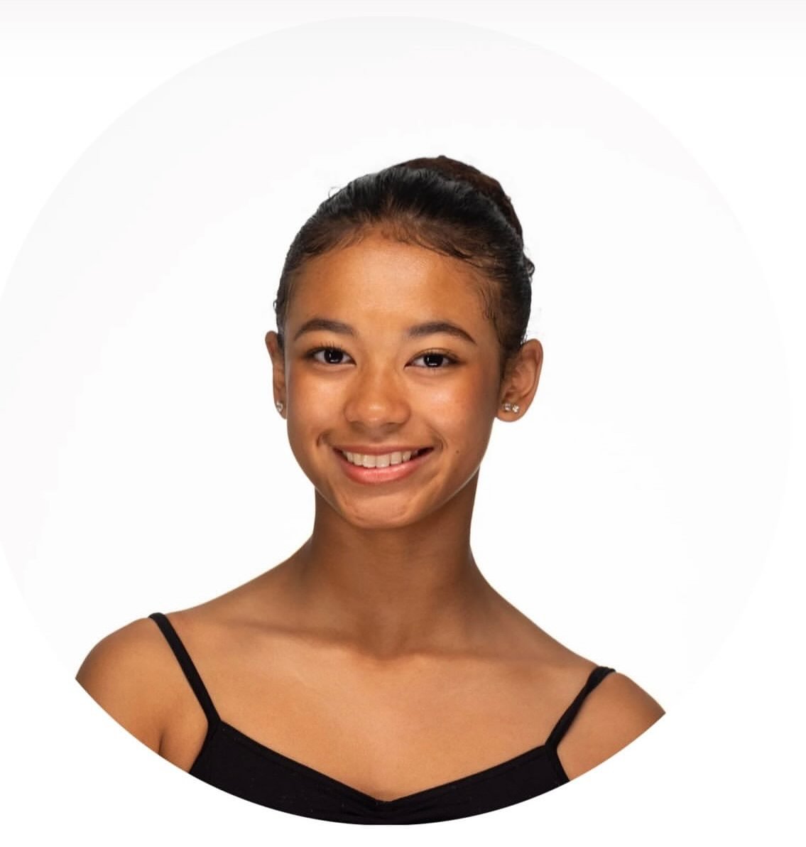 @bayareabc Meet tonight&rsquo;s Clara: Sasha McKenney

Sasha has been training in classical ballet since the age of three, making this her 13th year of ballet training! 
She is a Junior at Lowell Highschool in San Francisco. Outside of ballet, Sasha 