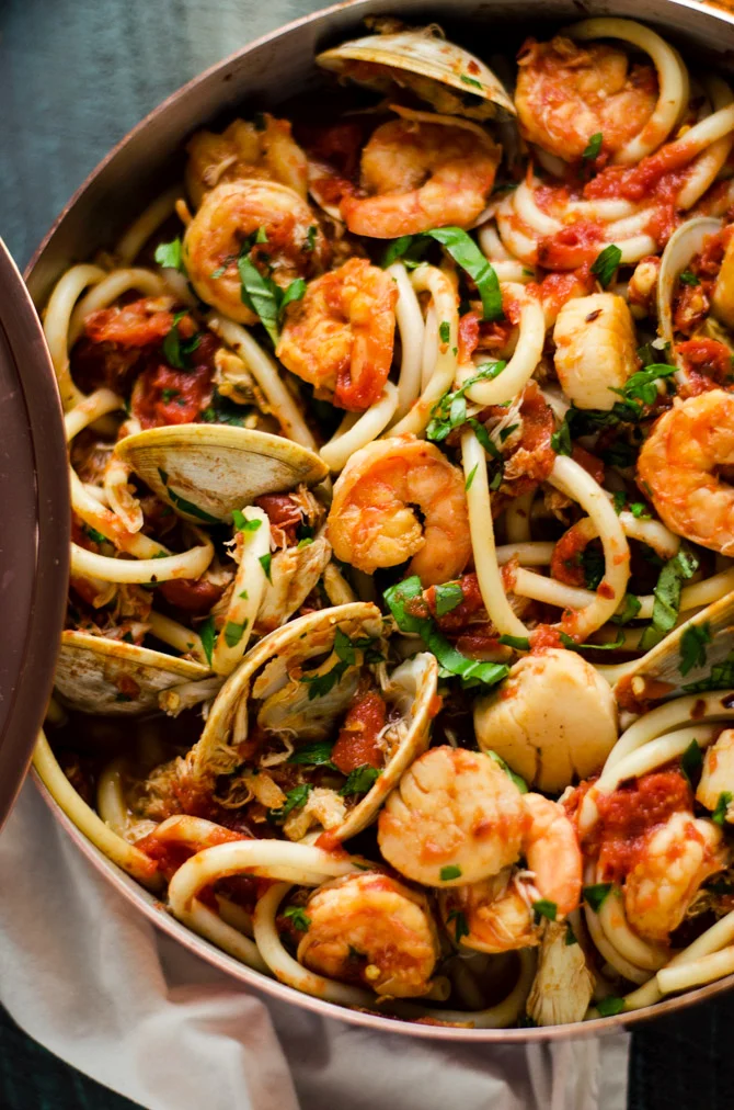 <b>SEAFOOD MARINARA or FRA D’AVALO $79 / $129</b>