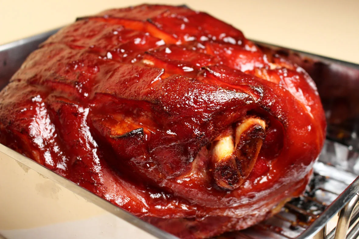 HONEY MAPLE-GLAZED SMOKED HAM $59 / $99