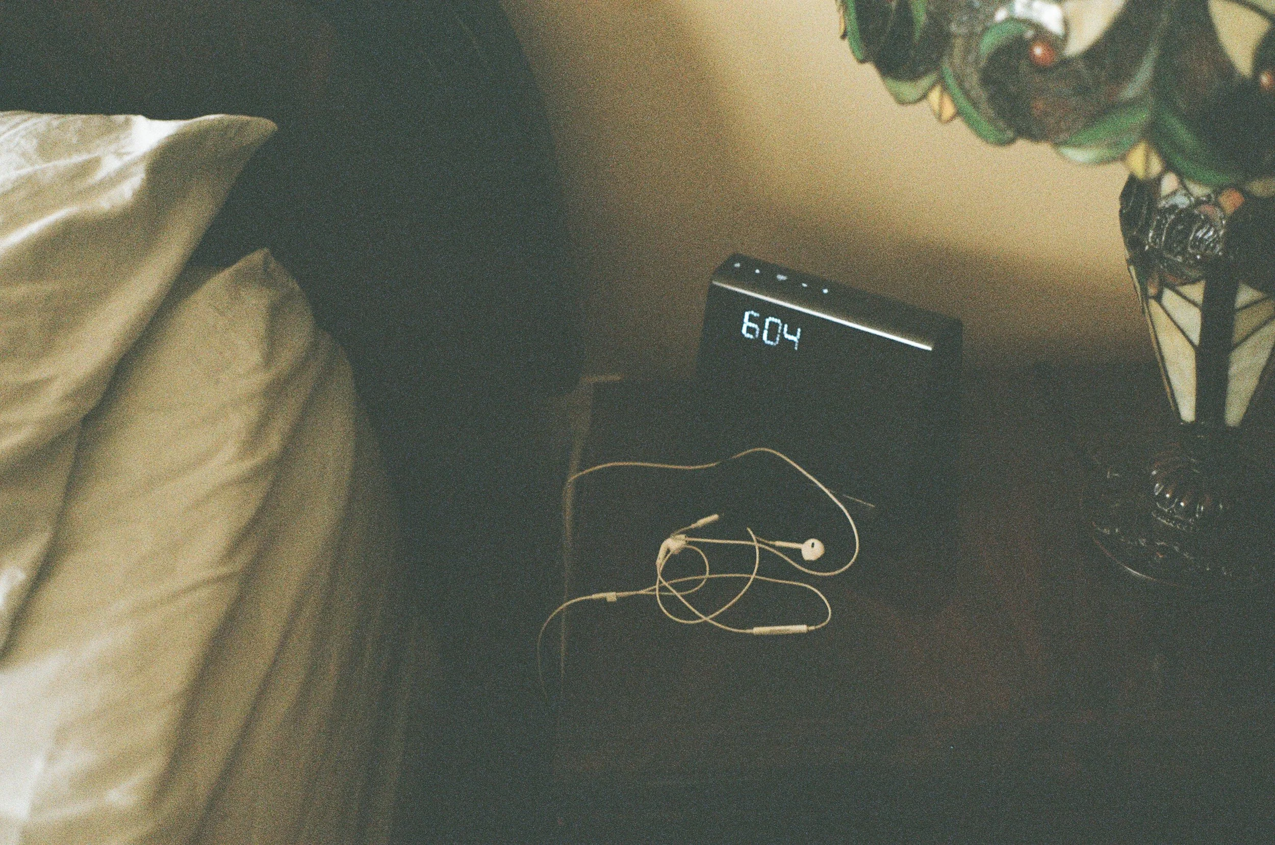 bedside-table0001.jpg