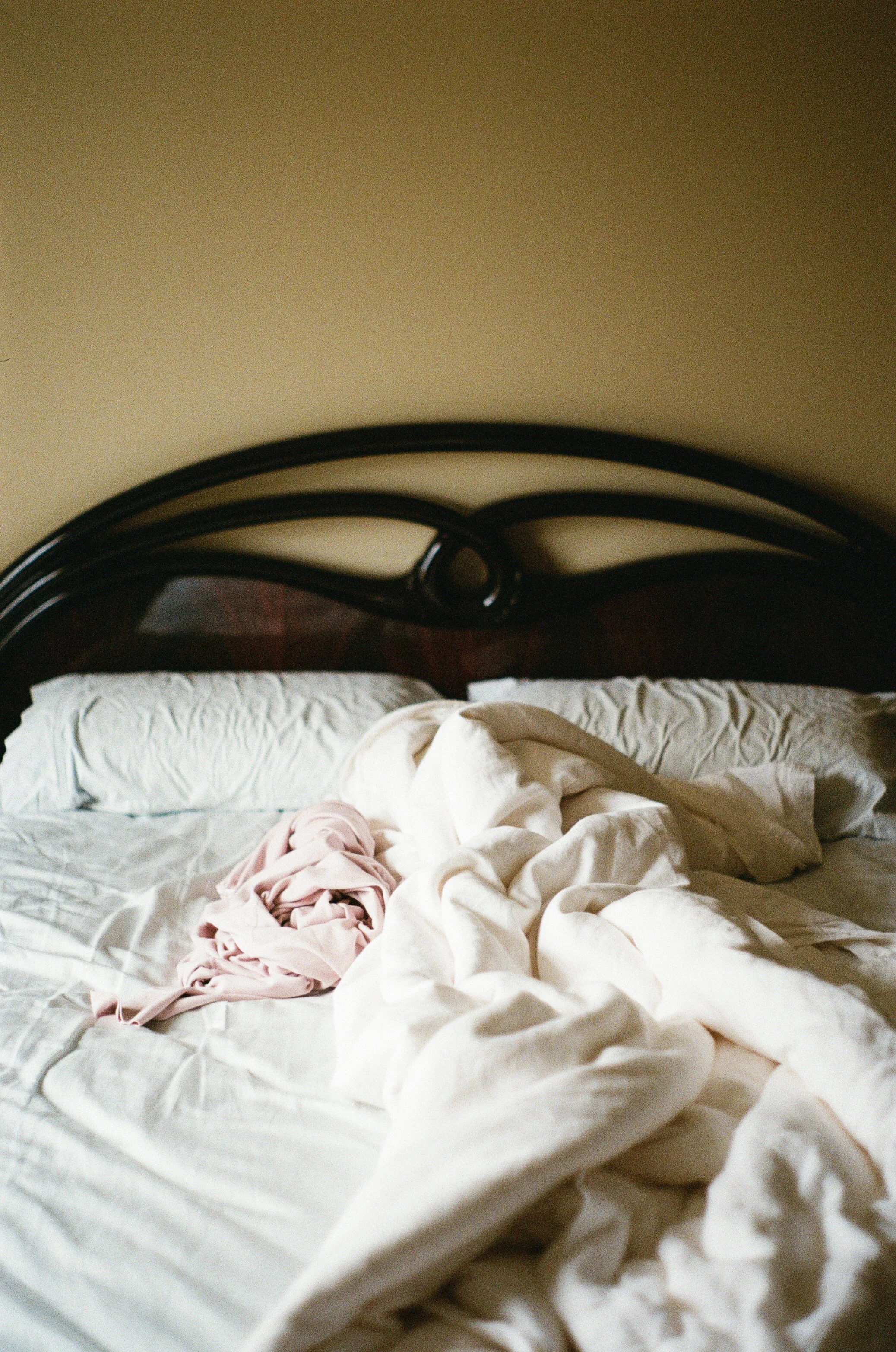 parent-bedroom0004.jpg
