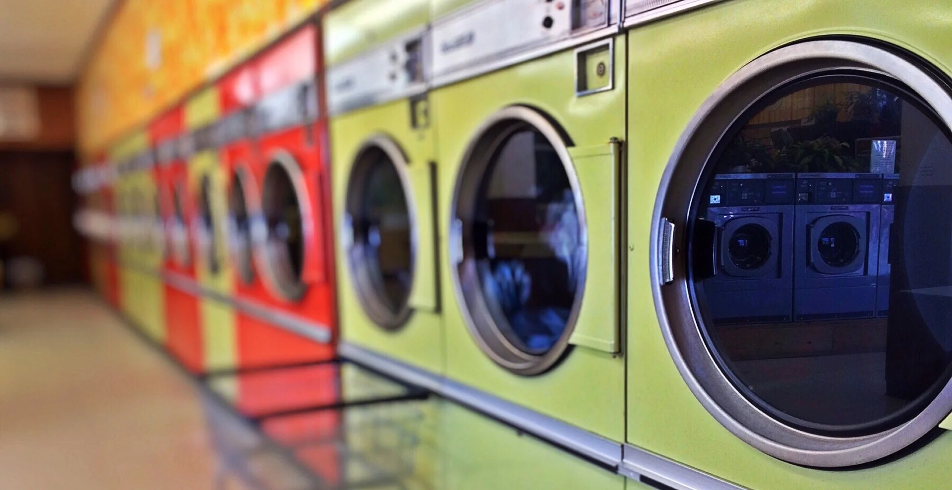 laundry-1368552_1920.jpg
