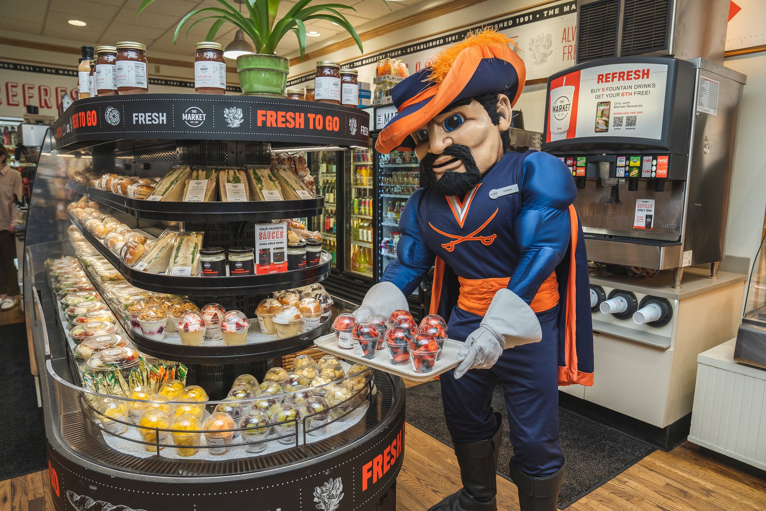 Caveman at Bellair Market-71.jpg